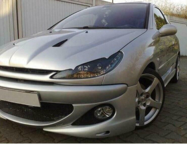 LED Tagfahrlicht Design Scheinwerfer für Peugeot 206 98-02 schwarz